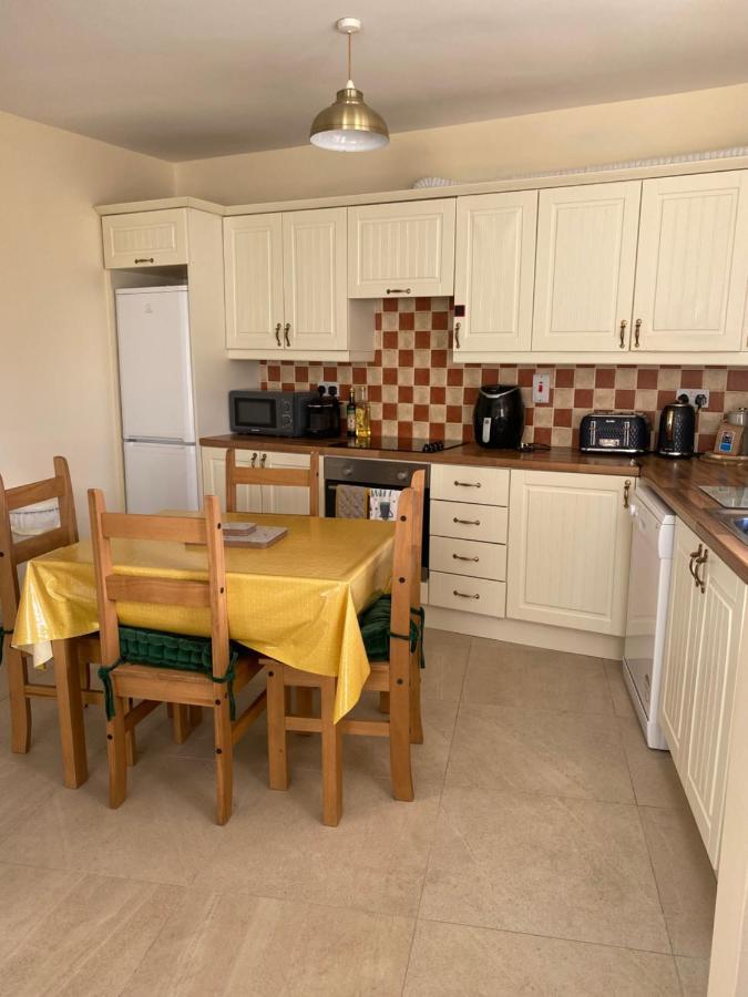 Glengesh Court. Ardara Town Centre. Apartment Екстериор снимка